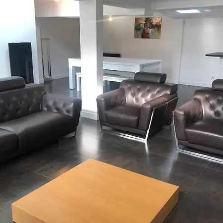 Spacieuse Avec Jardin Centre 빌라 *