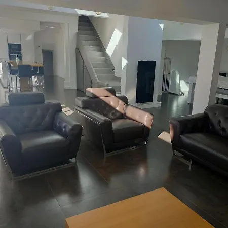 Spacieuse Avec Jardin Centre Βίλα Ντοβίλ