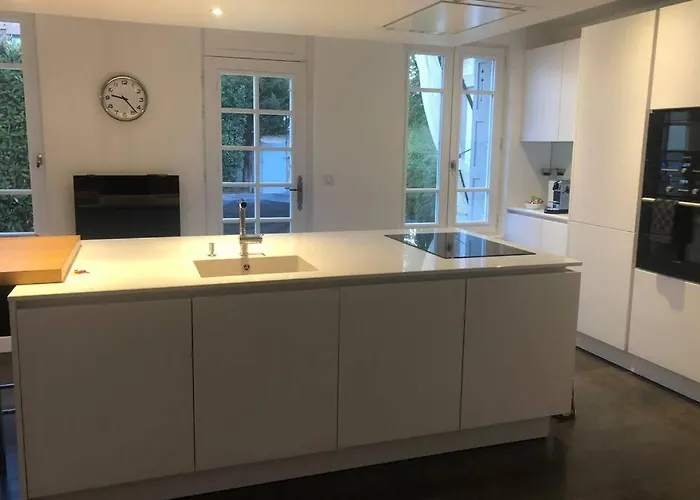 Spacieuse Avec Jardin Centre Βίλα Ντοβίλ