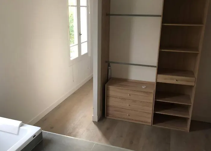 Βίλα Spacieuse Avec Jardin Centre *