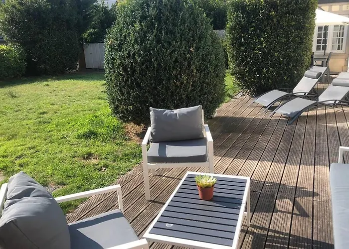 Spacieuse Avec Jardin Centre Deauville