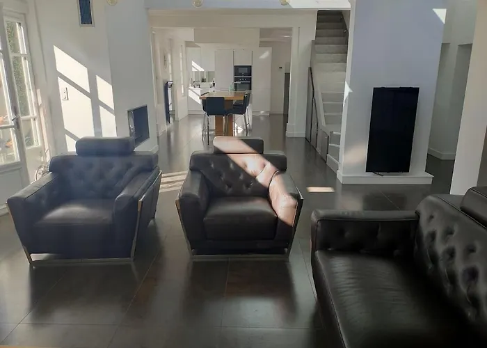 Spacieuse Avec Jardin Centre Ντοβίλ