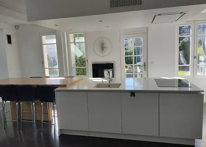 Spacieuse Avec Jardin Centre Deauville