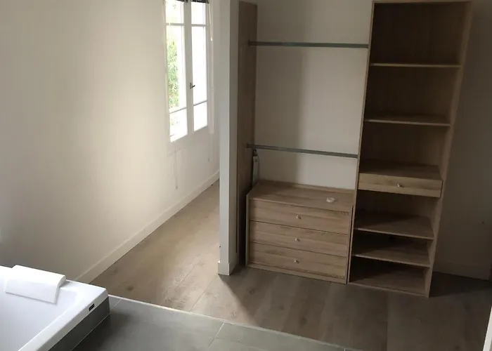 Spacieuse Avec Jardin Centre Ντοβίλ